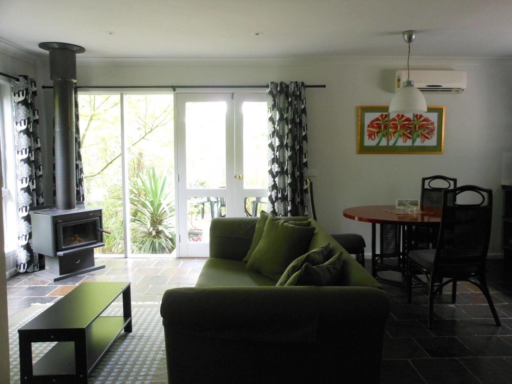 Merrimeet Cottages Bright Esterno foto